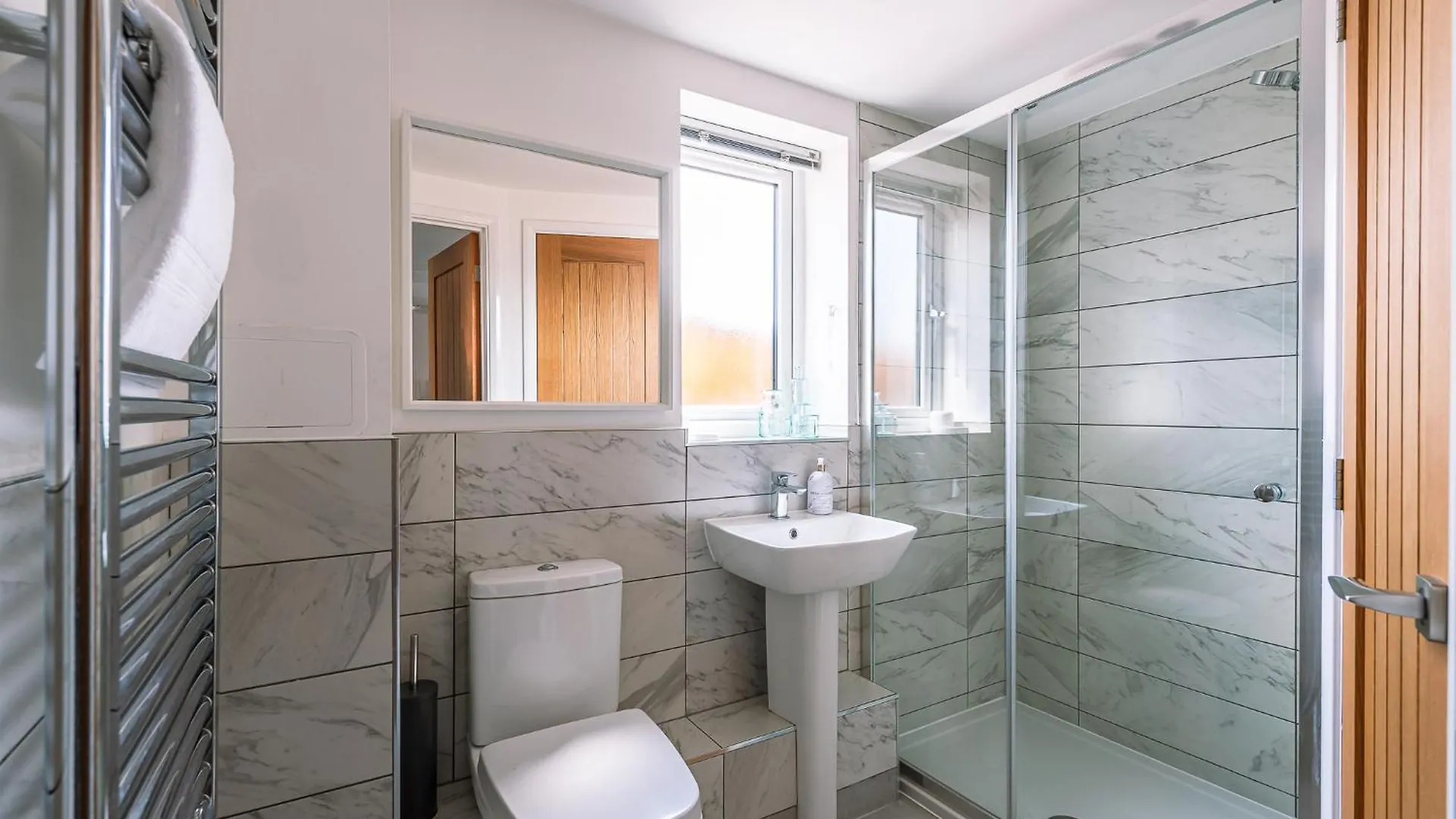 2 Bed Boutique Apartment With Free Parking York